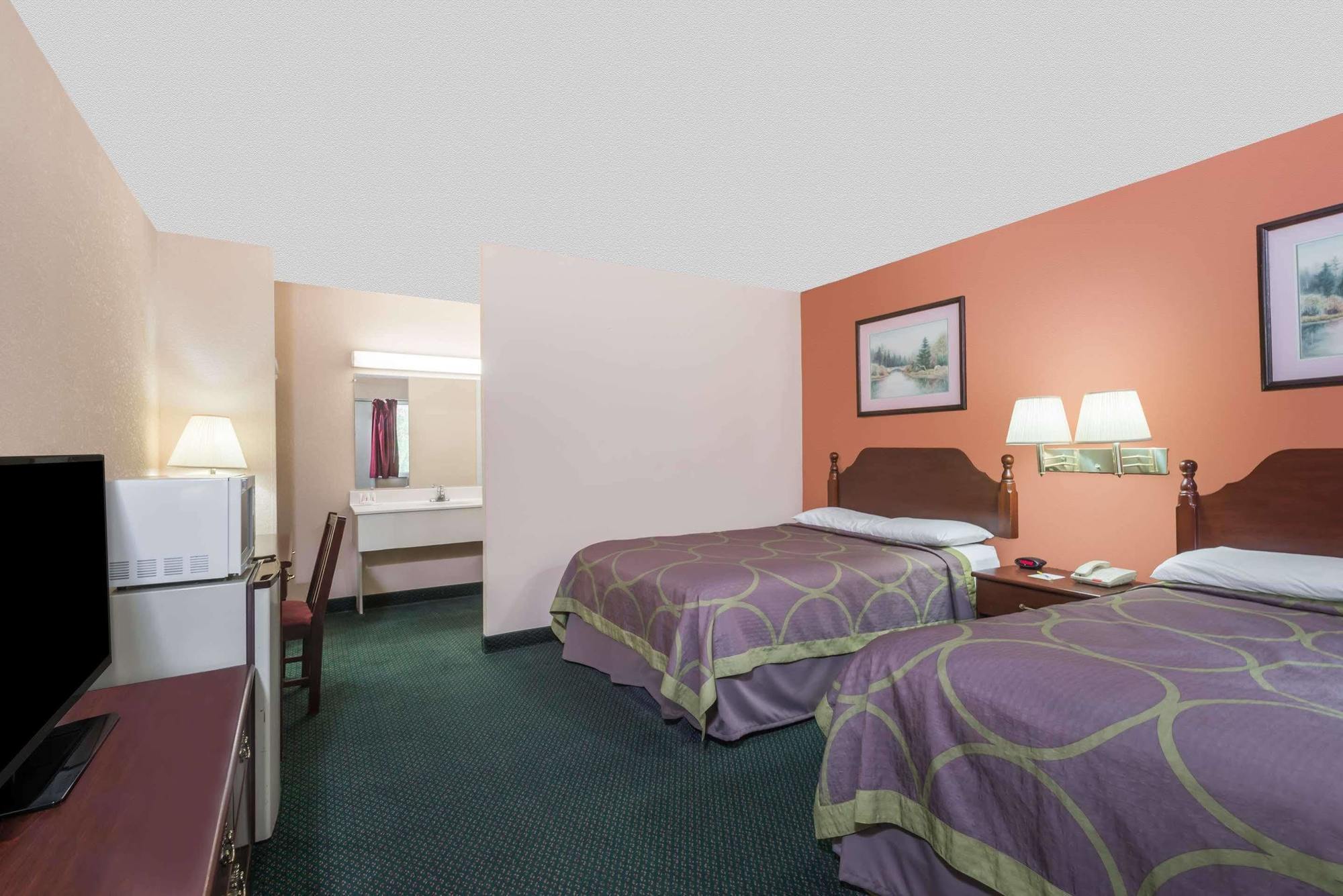 Days Inn By Wyndham Lenox Ma Екстер'єр фото